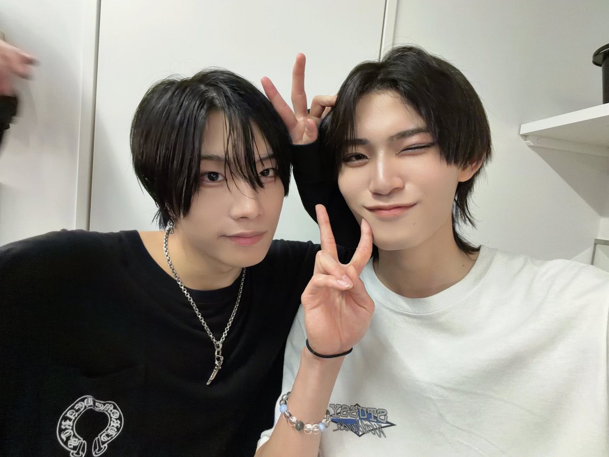 aoiranju0918's tweet photo. 本日もありがとうございました！
せいやにはいつも助けられてます
04の⭐️万歳！
#テニミュ https://t.co/0SeAOv4VIl