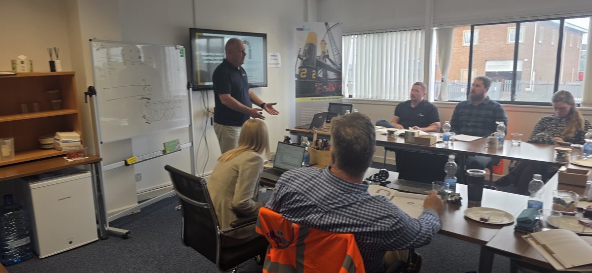Gauged2012's tweet photo. It has been great to revisit our friends North of the border in #Livingstone at @FoundOcean with colleagues from #partrac delivering another @NEBOSHTweets #HSE Leadership Excellence course. Thanks to all, especially Caroline for such great hospitality.
#training #safetyculture https://t.co/oVGFfZ2T4f