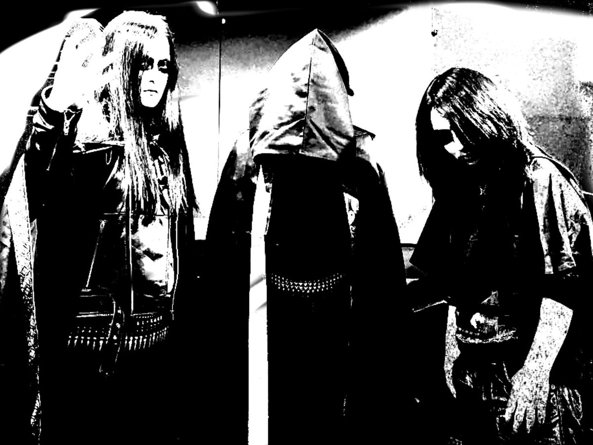 mutsuaki666's tweet photo. 【10/11 出演バンド紹介します】
SUCCORBENOT
新進気鋭のオカルトブラックスピードメタル！演奏力はもちろん、一緒にやるのが凄い楽しみでもあります。 https://t.co/YmeUNNe8OQ