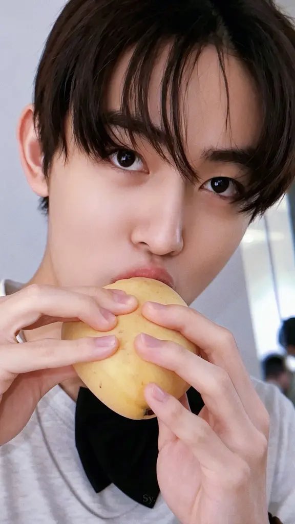 Eomrace's tweet photo. @aceomseonghyeon @eomlandvnfp @BIGHIT_MUSIC @cortis_bighit Our EOMYLOVE does not waver because your GRACEOM is real and beautiful. GUARDFORSEAN will keep speaking up with love until the right thing happens.

WE STAND WITH SEAN

#PROTECTSEONGHYEON
#성현을지켜주세요
#SEONGHYEON #성현

@BIGHIT_MUSIC @cortis_bighit https://t.co/PdsQfrpnfl