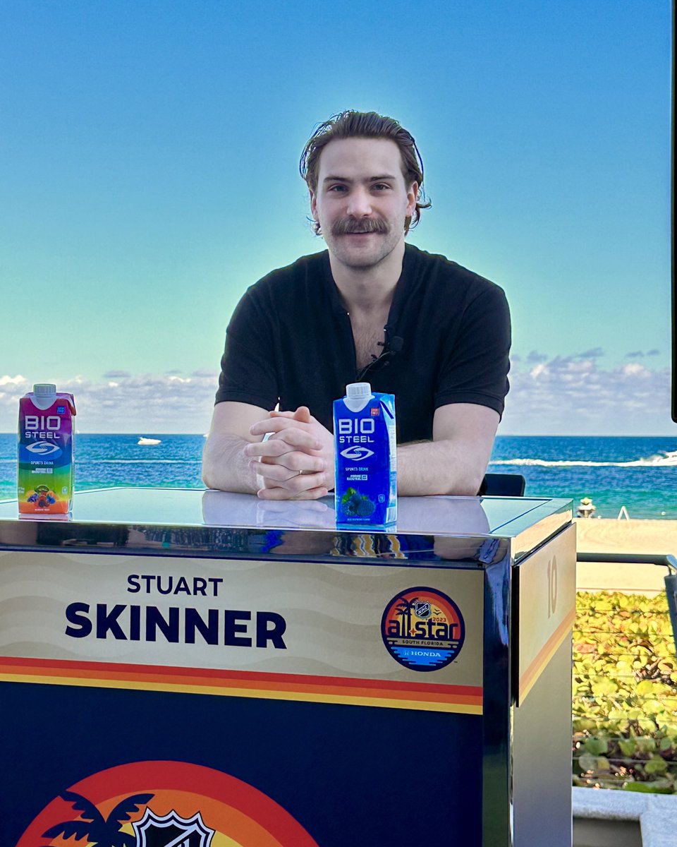 WulaQuilla's tweet photo. Most people probably aren’t that into this kind of interview, but this is Stu’s first and so far only All-Star interview ever👀🌴 https://t.co/6mxwuAoYUG