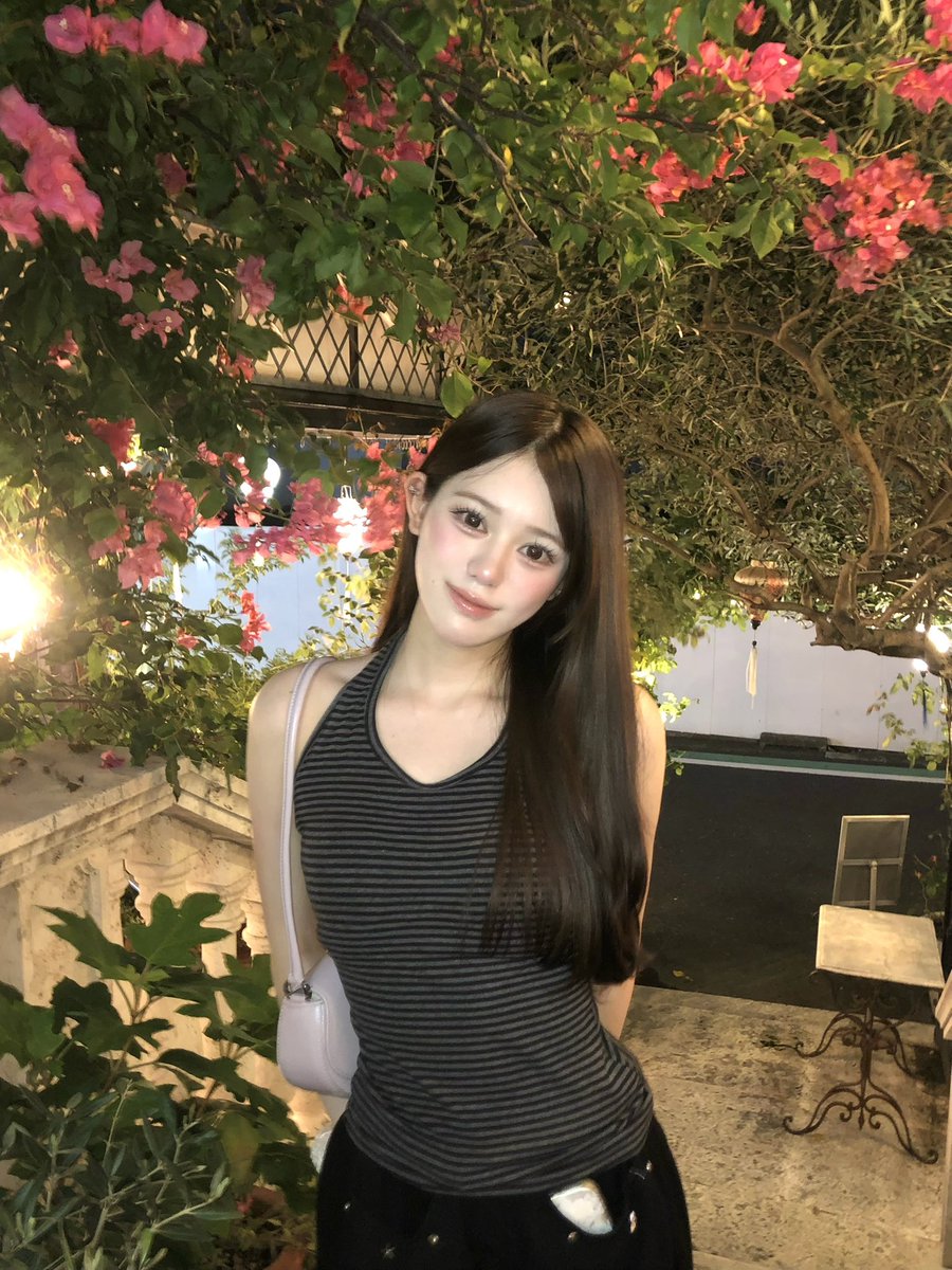mio_pxrb's tweet photo. 夏の思い出増やしたい🍑🌌 https://t.co/WPyLOpdBjh