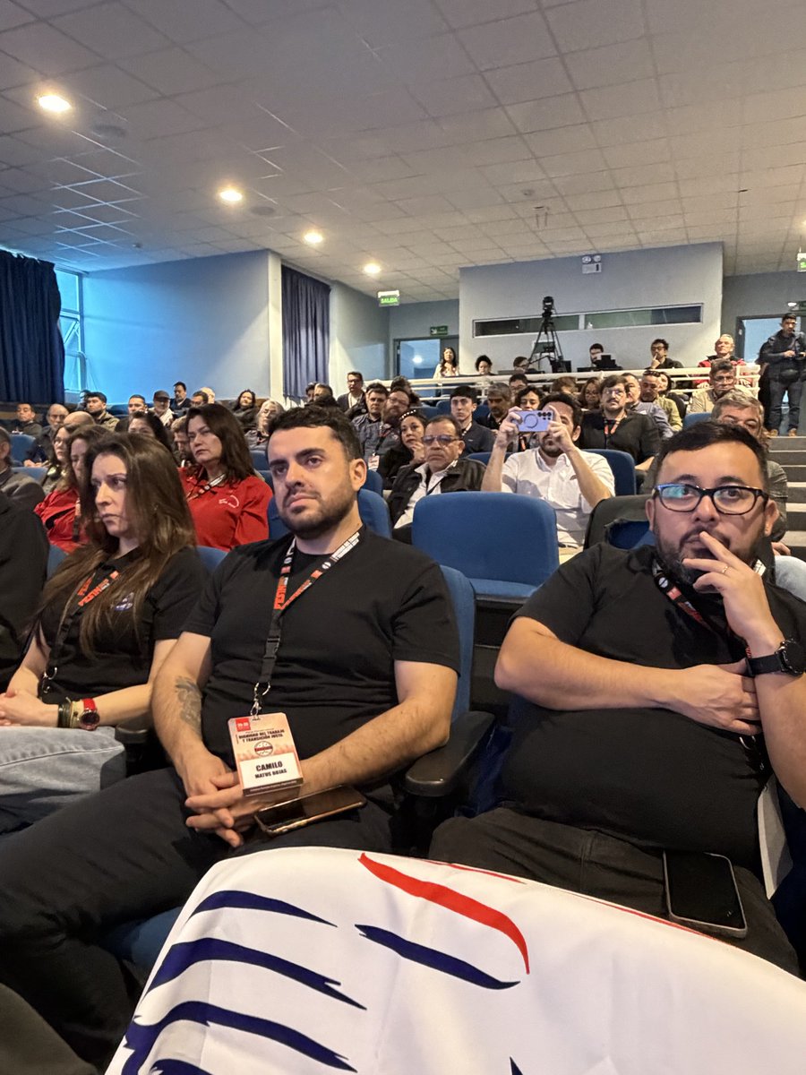 confed_bancaria's tweet photo. “¿Qué hacemos frente a los ataques contra las y los trabajadores?”

COMIENZA PLENARIO LABORAL DE ANTOFAGASTA
Sigue aquí la transmisión 
👇🏻
https://t.co/I3DvR5yc5f https://t.co/UIo4FE3pRa