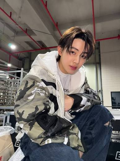 soojetjet's tweet photo. @eomlandvnfp @BIGHIT_MUSIC @cortis_bighit BigHit、悪質投稿者を提訴しGUARDFORSEANを遂行してください！EOMYLOVEを温かい想いと揺るぎないGRACEOMで包みます。輝き続けてください、支えています！

WE STAND WITH SEAN

#PROTECTSEONGHYEON
#성현을지켜주세요
#SEONGHYEON #성현

@BIGHIT_MUSIC @cortis_bighit https://t.co/Hi80vRuxqC