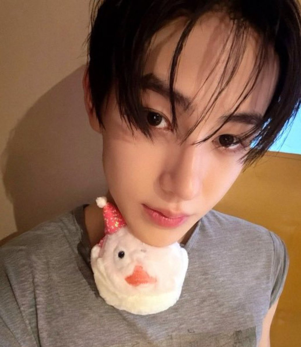Eomrace's tweet photo. @aceomseonghyeon @eomlandvnfp @BIGHIT_MUSIC @cortis_bighit Our EOMYLOVE sees past every storm because your GRACEOM is the calm we trust. GUARDFORSEAN will keep protecting your journey with gentle strength.

WE STAND WITH SEAN

#PROTECTSEONGHYEON
#성현을지켜주세요
#SEONGHYEON #성현

@BIGHIT_MUSIC @cortis_bighit https://t.co/548dYP5i2W