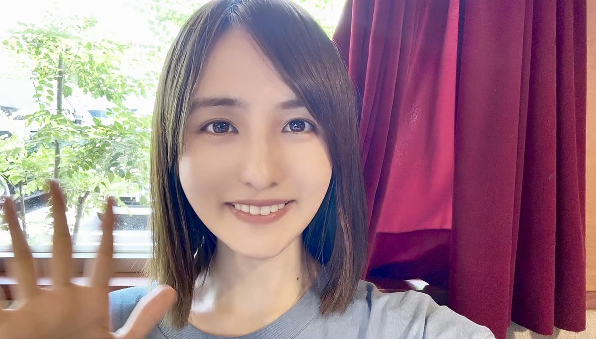 hashii129yuu's tweet photo. 遅くなりましたが、
YouTube新規投稿しました！

帰省、ほぼすっぴん！家族と食べて歌った夏☀️
https://t.co/nkcBt0a56y https://t.co/2KTJ2nLeGL