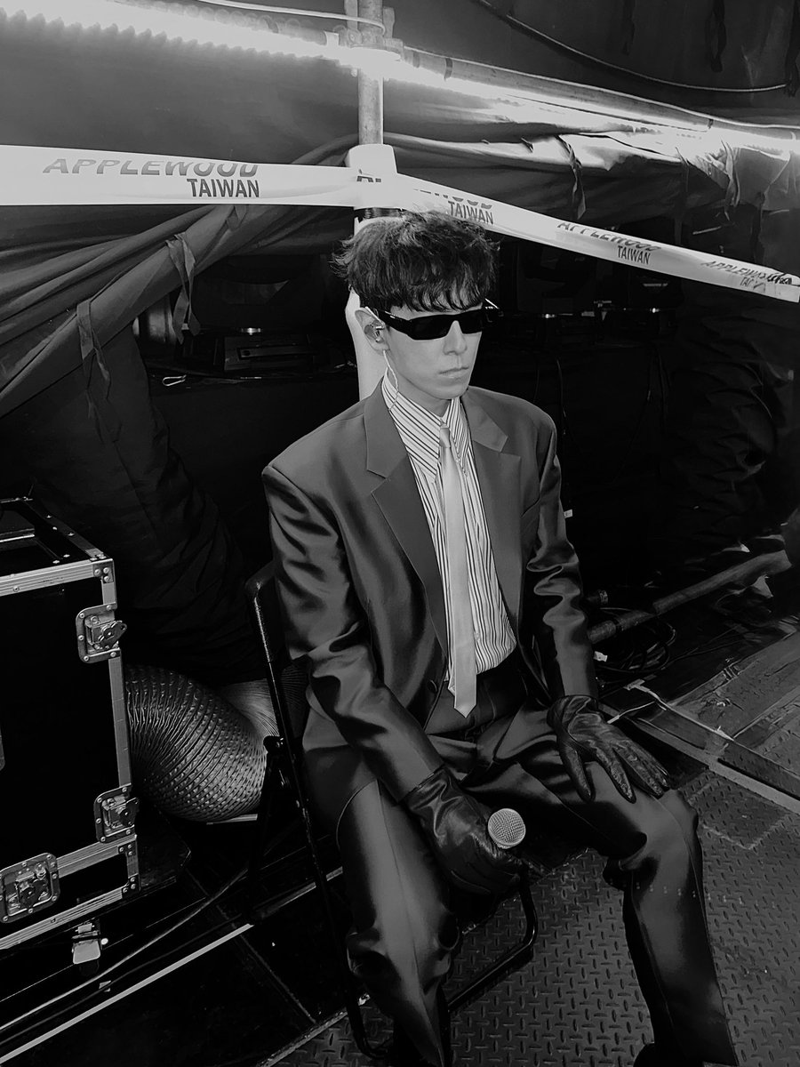 choidot's tweet photo. [TOPstagram] 260825 T.O.P instagram upload

🔗 https://t.co/eGIrmuWO7t

#탑 #최승현 #CHOISEUNGHYUN #TOP_PRESTUDIO2026 https://t.co/se3wwe7Xkp