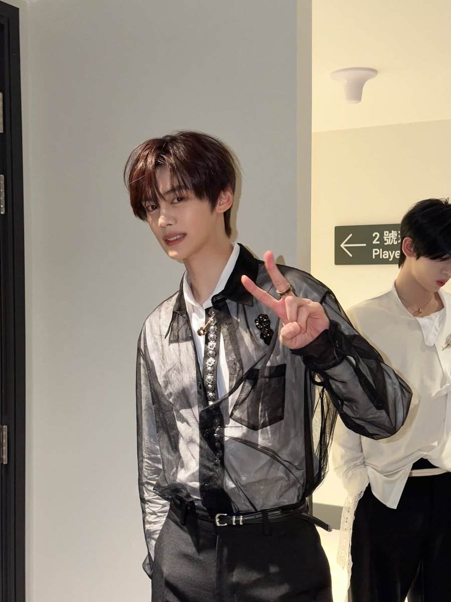 and2blevote's tweet photo. 260826 #앤더블 인스타 #한유진

2026 TMElive International Music Awards https://t.co/djQgbvj7uA