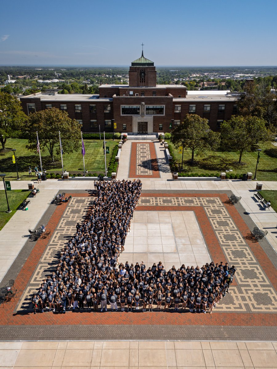 LeMoyne's tweet photo. "The tight knit community is what sets Le Moyne apart. I love how people support one another here, &amp; there’s so many things to do on campus to not live each day to the fullest.”

Get to know Le Moyne through the people who call The Heights home: https://t.co/45LG4TSHdp https://t.co/RvmDp169xb