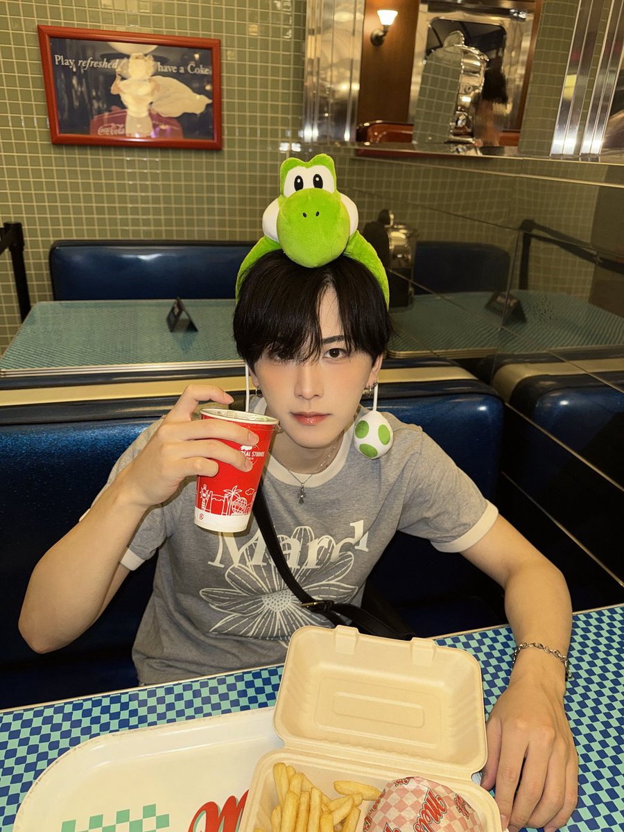 SUPALABO_yura's tweet photo. どっちの加工が好き？ https://t.co/U469yuxb8V