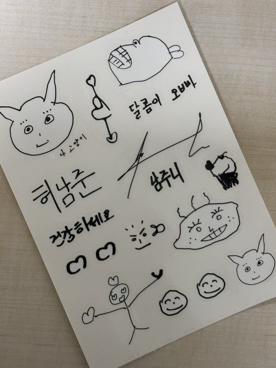 ajd1rp's tweet photo. 나눔정리 하다보니 스티커준비했던거 하나가 남더라고요..?? 맞나눔 못하신분덜
#rt 한분 추첨해서 드릴게오 
반택배송비 부담 가능하신분만!! 많관부,, https://t.co/KbwzqI1kbv