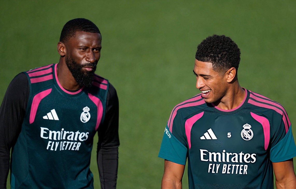 BellinghamBRA_'s tweet photo. 📷 Mais registros de Jude Bellingham durante o treino do Real Madrid hoje. (1/2) https://t.co/bAW8ovx9Ok