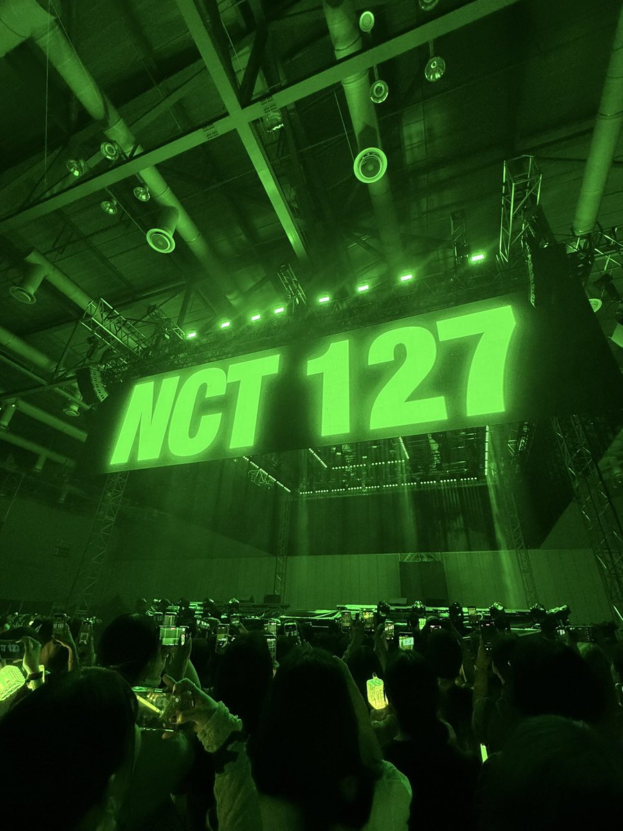 0606Fullsunny's tweet photo. 진짜 충격적으로 재밌었다..... 콘서트 준비하자 https://t.co/sSx3ztg2NL