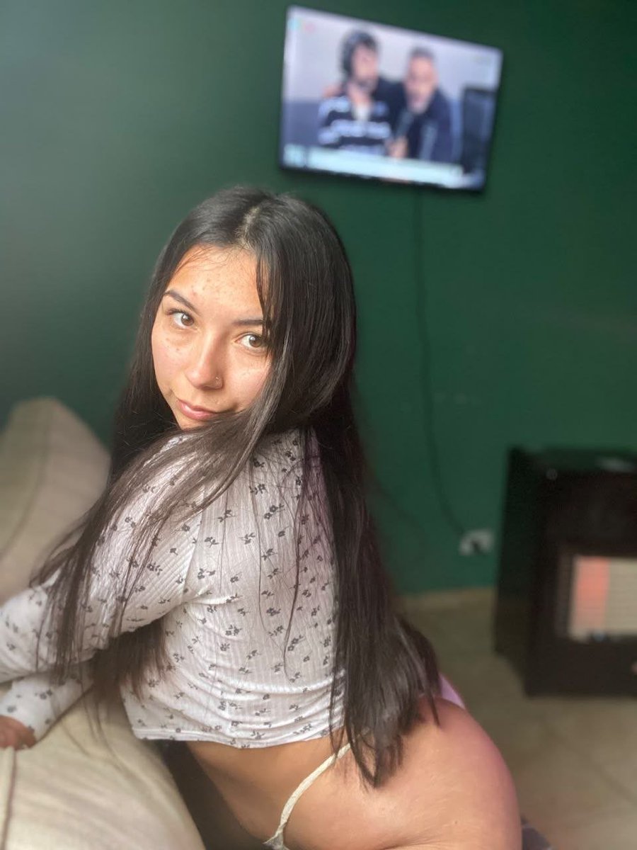 kruluxbianca's tweet photo. BUEN DIAAAA
    HERMOSA MAÑANA COMO MIS NALGAS 🥵 https://t.co/by8evyMN1K