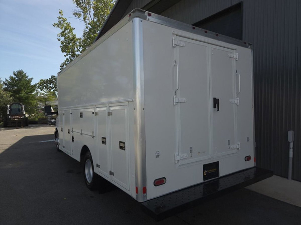 Corptrucks's tweet photo. 2018 Chevrolet Express 3500   Check out Corptrucks newest commercial truck listing! Many more trucks incoming daily but not yet on the site so give us a call at https://t.co/IHOhcyAigQ