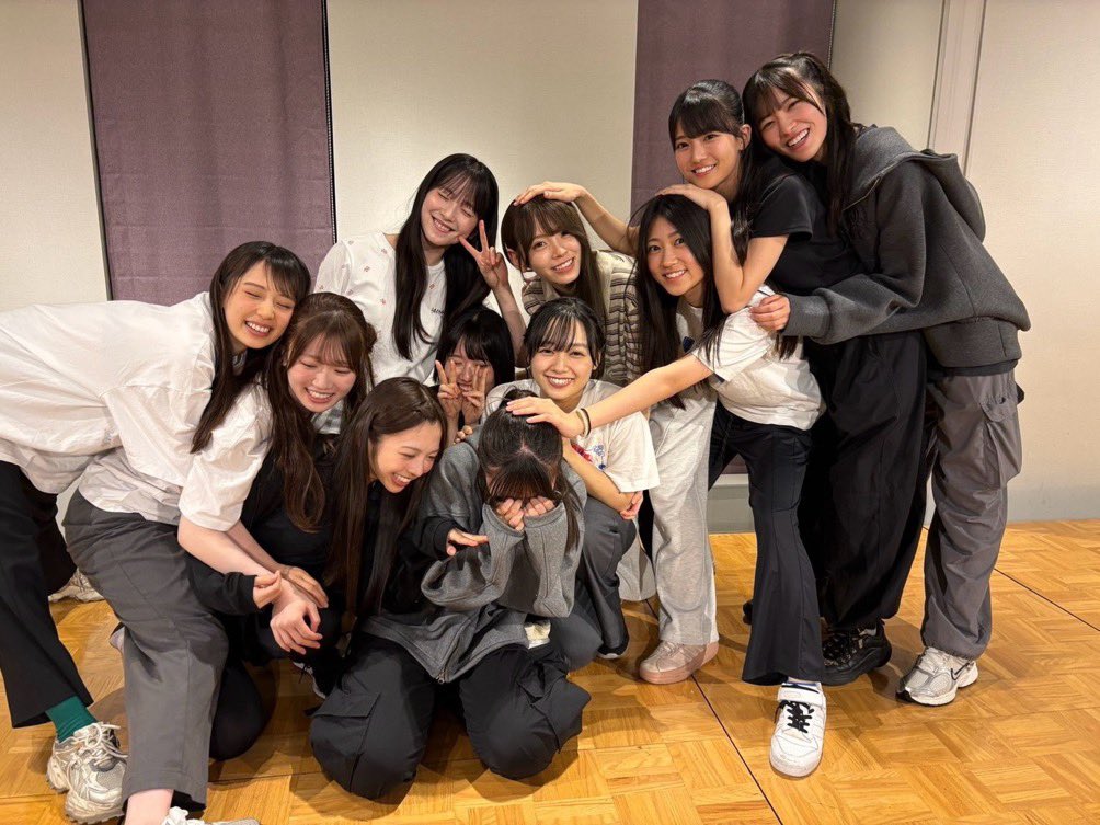 qlitxy's tweet photo. こんな写真見せられるから
オタク側も大切なものが増えていって仕方ないんですよ
そしてサヨ���ラが寂しくなるんですよ(((気が早い https://t.co/T4CFuOIqax