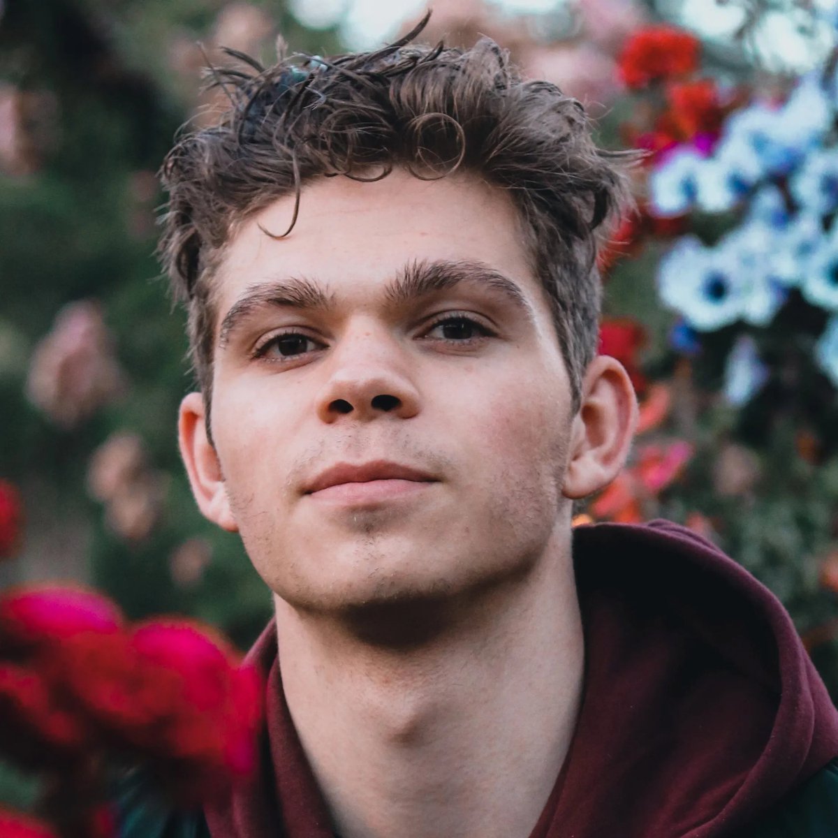 sboficial's tweet photo. Daniel Diemer (Percy Jackson e os Olimpianos) é confirmado como Ryan Price na 2ª temporada de Heated Rivalry.