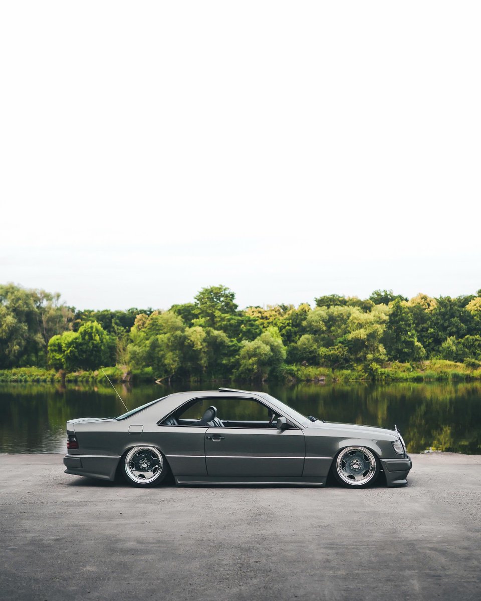 ApexDistrictX's tweet photo. Benz. https://t.co/hNmR0K2nAJ