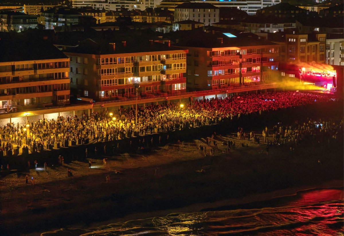 garbioiarbide's tweet photo. Zarautzeko Aste Nagusia https://t.co/gBNmkTAO7g