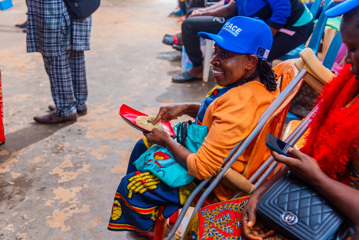 InfoCaasdev's tweet photo. IDPs and host communities may have different experiences, but they also share same neighborhoods, common challenges and aspirations. Bringing them around the same table to share a common meal creates an open space where Misunderstandings are challenged and Relationships are built https://t.co/HEUawjgONC