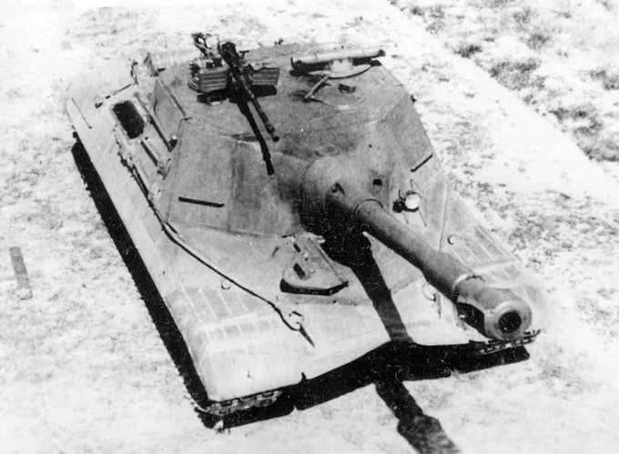 Tank_Archives's tweet photo. Development of the Object 268 was approved #OTD in 1953. This was the long-awaited replacement for the ISU-152 using the new T-10 chassis. Even though it was superior to its predecessor in every way, the vehicle was never mass produced. #tanks #history #ColdWar https://t.co/3NAqMAUhky