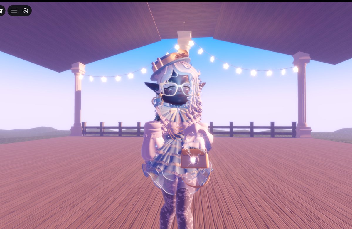 Albinobunny231's tweet photo. update: I am now making a tea house for my oc so she can have a tea party https://t.co/rGWM83FV5W
