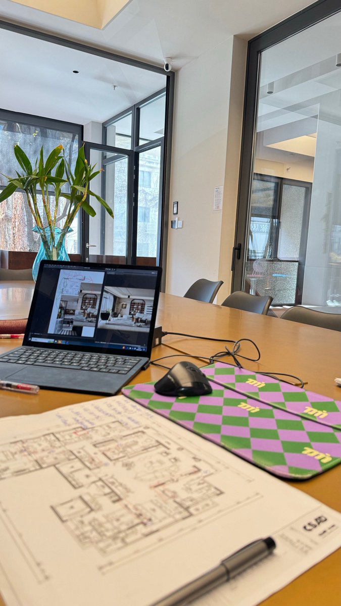 L35l1e1's tweet photo. Today’s win: Finalized the client’s project draft 2 hours ahead of schedule—time for a post-work coffee chat with the team! https://t.co/v2IK3u3252