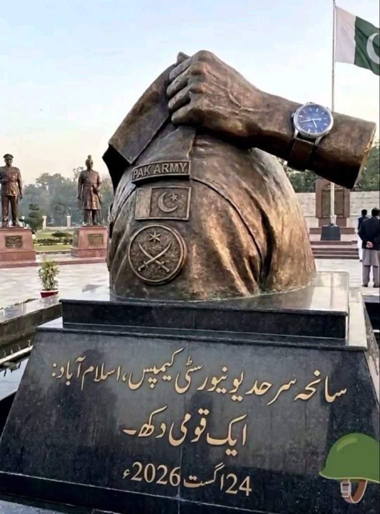 FrankfurtPK's tweet photo. یاڑڑڑڑ
😂😂😂 https://t.co/7uoH9Mv7Li