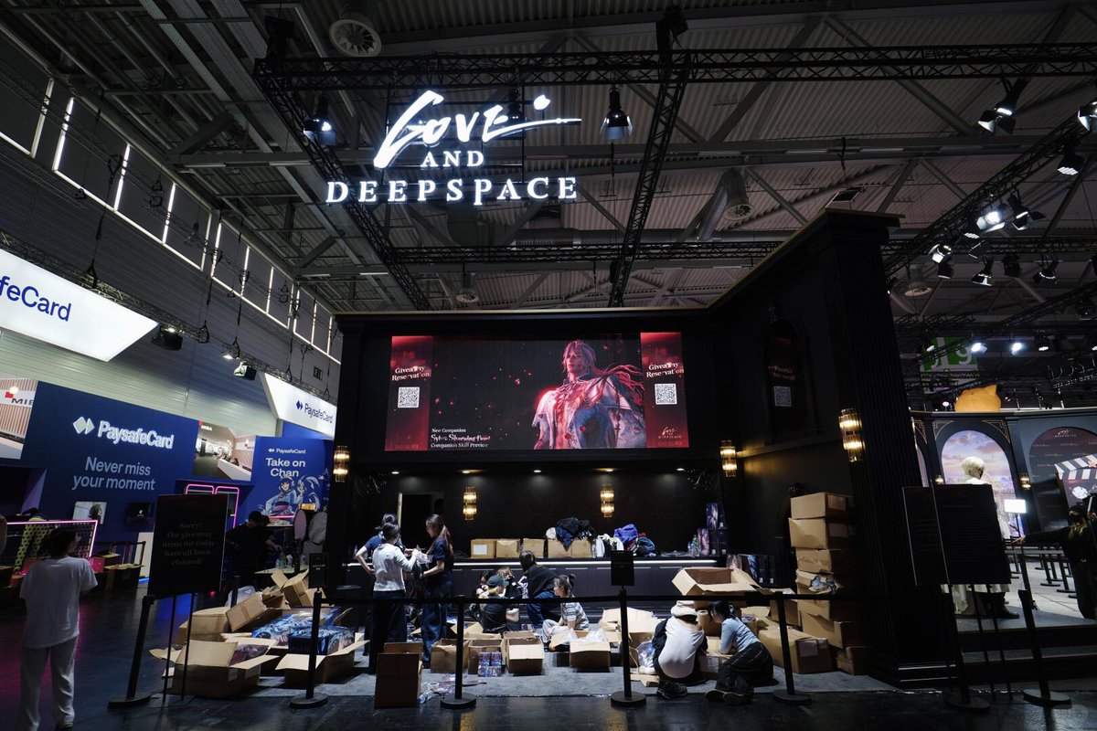 NightingaleMiru's tweet photo. Love and Deepspace × Gamescom 2026

The booth is all set✨

cr. REYNARD STUDIO
#LADSGC2026 #LoveandDeepspace #恋と深空 #恋与深空 #러브앤딥스페이스 #gamescom https://t.co/HVPWBNBJTk
