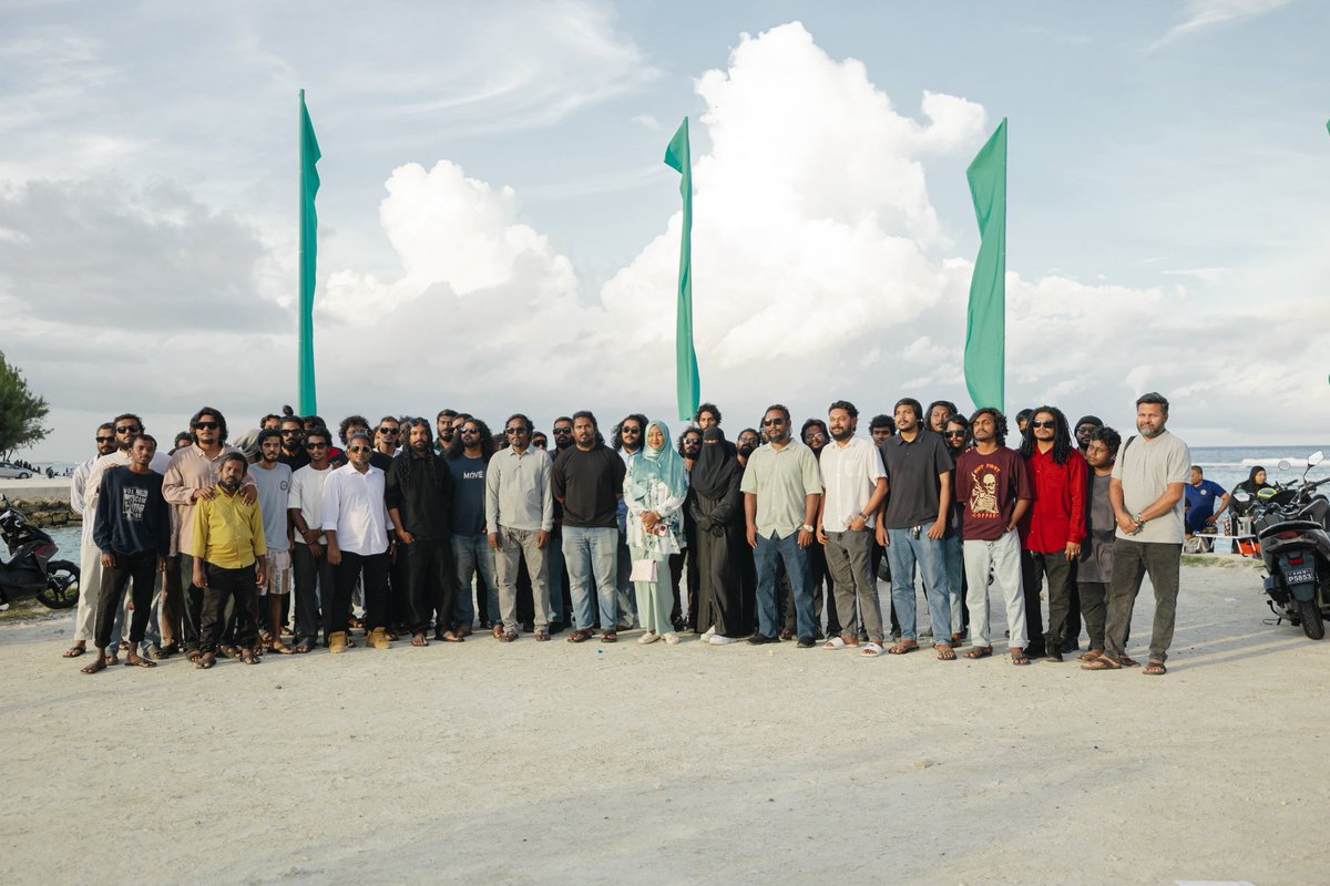 shiuna_m's tweet photo. ޝުކުރިއްޔާ ޓީމް ހުޅުމާލެ، އަދި ޕީއެންސީގެ ލޮބުވެތި މެންބަރުން❤️
#TeamHulhumale
#MyHulhumale
#CongressMv https://t.co/ACjrmnofZQ