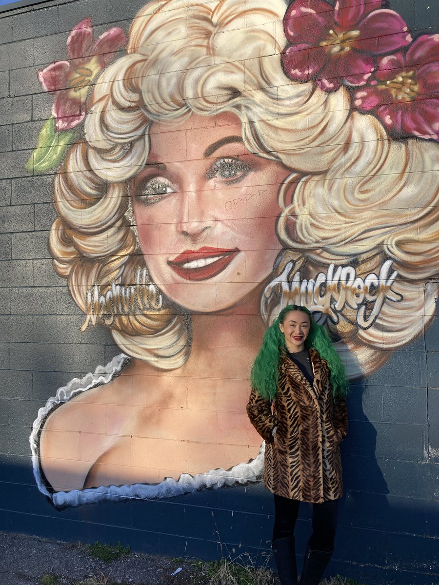 ShotziTCB's tweet photo. 💔 “The way I see it, if you want the rainbow, you gotta put up with the rain” -Dolly 🌈 🦋 https://t.co/tATHWNcyjN