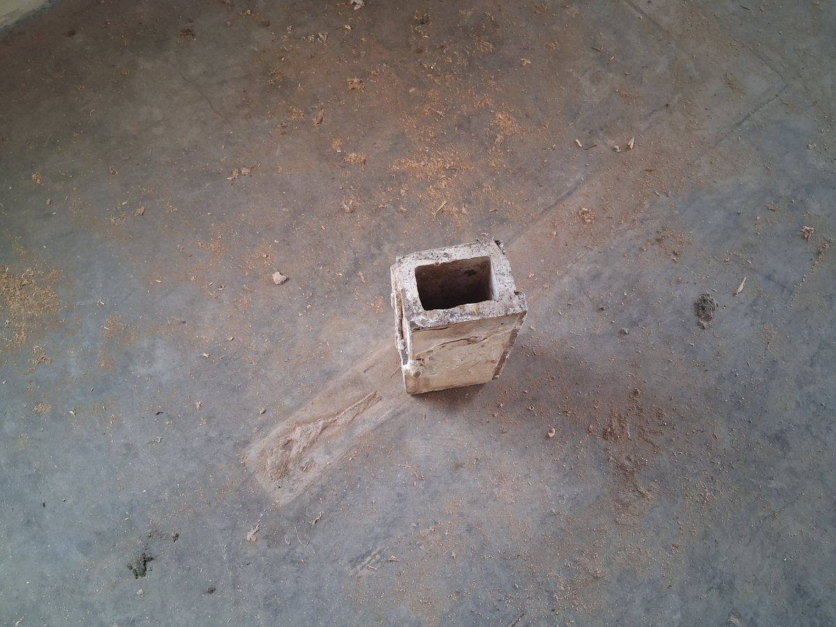 o3structural's tweet photo. one of the fun things about running a structural clinic is seeing materials that aren't in use any more, like hollow building tile

thank heaven for the internet and for the handbook of hollow building tile construction, originally from 1920

https://t.co/hmiosusPG0 https://t.co/7gcnJZ1iQX