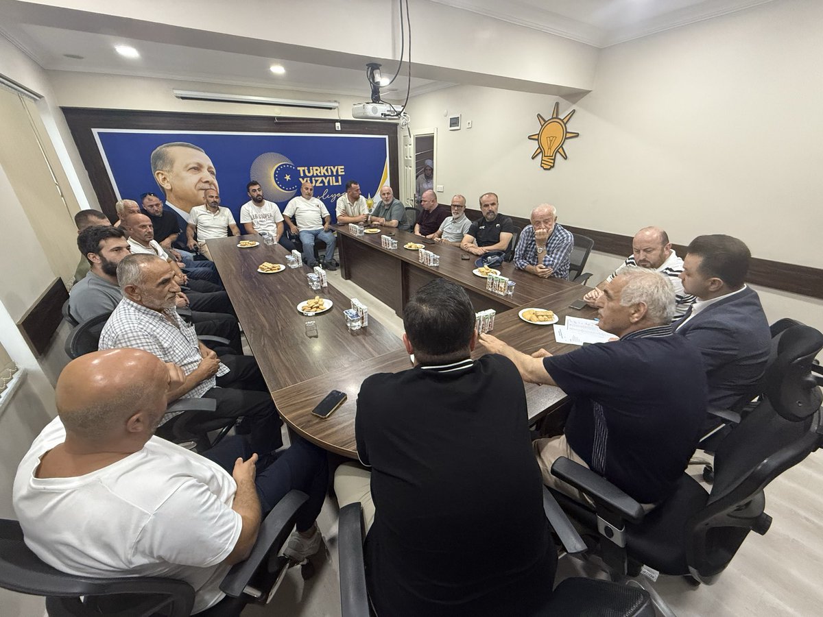 ak_sapanca's tweet photo. 📍AK Parti Sapanca İlçe Başkanlığı

Milletvekilimiz Sayın Ali İnci’nin katılımıyla, mahalle başkanlarımızla bir araya gelerek Mahalle Başkanları Toplantımızı gerçekleştireceğiz.

Teşkilat çalışmalarımızı, mahallelerimizin gündemini ve önümüzdeki dönem yol haritamızı değerlendireceğimiz toplantımızın hayırlara vesile olmasını diliyoruz.

Birlikte güçlü, birlikte Sapanca’yız. 🇹🇷