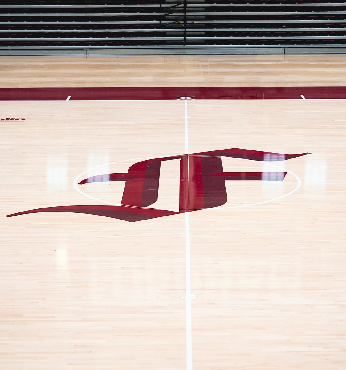 FordhamRams's tweet photo. Fresh look for the home floor 🐏 https://t.co/vVVJpwaxmi
