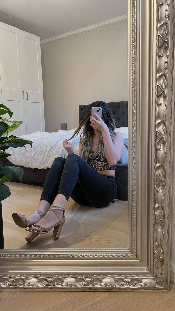 madeleines_blog's tweet photo. Heels bei Frauen- Go oder No Go?🤭 https://t.co/dtJpH9Ryxt