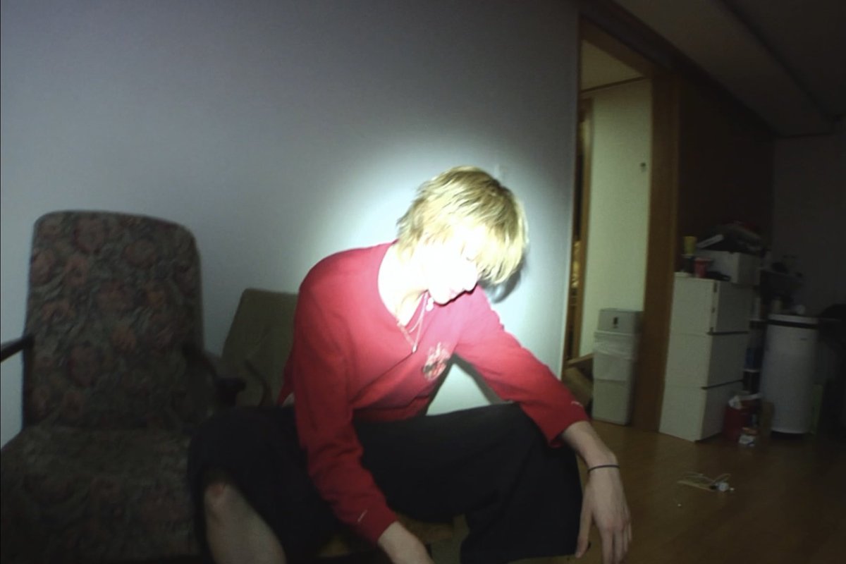 diawblo's tweet photo. that one blurry guy in your dream https://t.co/JM1DT8c9Ig