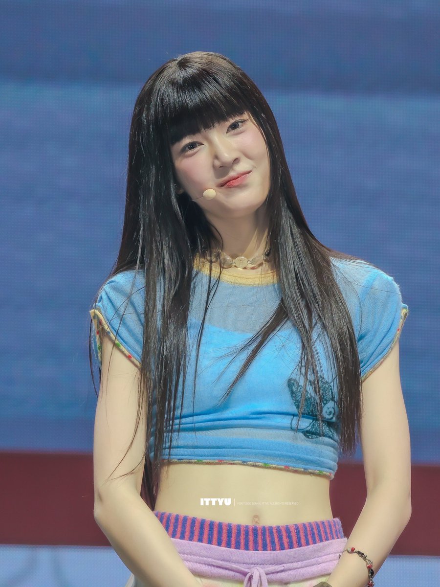 tuip014's tweet photo. 260824 DEBUT SHOWCASE

팬들 보는 눈이 너무 반짝거리는 아이돌💕

#TUIDE #튜이드
#SEAH #세아 https://t.co/pfdHLEfPSQ
