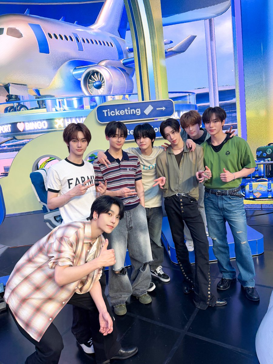 ALD1_official's tweet photo. 2026.08.26. Check-in! 아이돌 빙고

#ALPHADRIVEONE #ALD1 
#알파드라이브원 https://t.co/0Oa0B2wbnX
