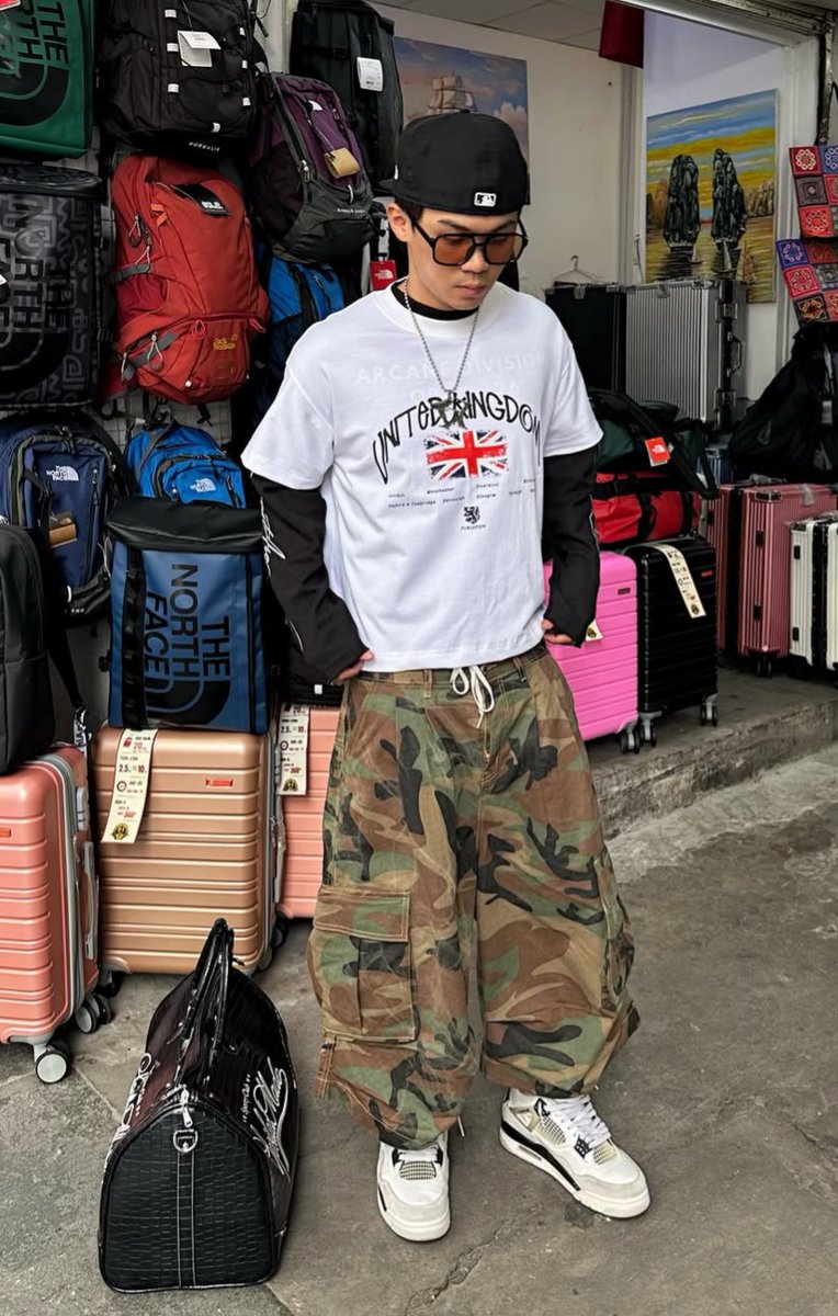 mensglobalstyle's tweet photo. A trend these days seems to be #camouflage so let's see what you got on the nearest street runway! #mensfashion #mensoutfits #mensclothing #mensstyle #menswear #streetstyle #streetfashion #streetwear #mensglobalstreetwear #urbanstyles #mensfashionpost #streetmodel #menslook https://t.co/dfuvOKk2cl