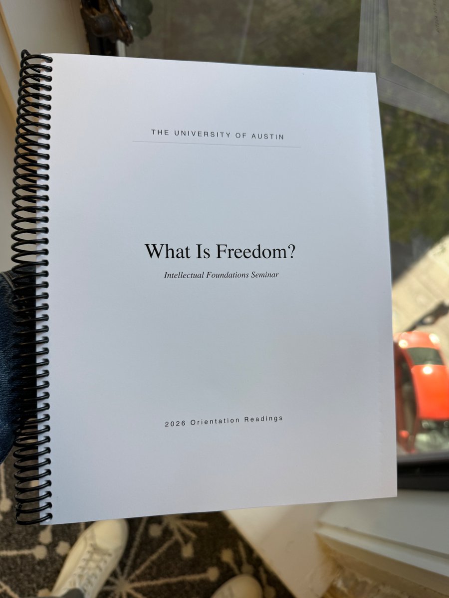uaustinorg's tweet photo. What our students are reading during orientation this week https://t.co/LTTGBsUXsV