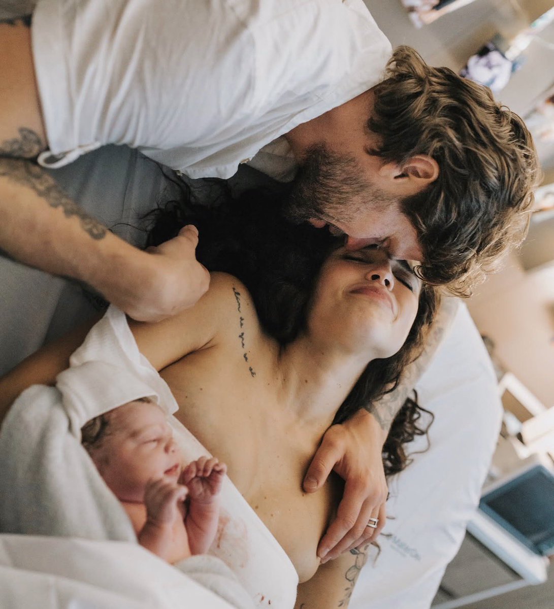 uaireeh's tweet photo. Marina! A cara do Theo minha gente. Que coisa mais lindaaaaa 🥰🥹 https://t.co/Po3X7A649P
