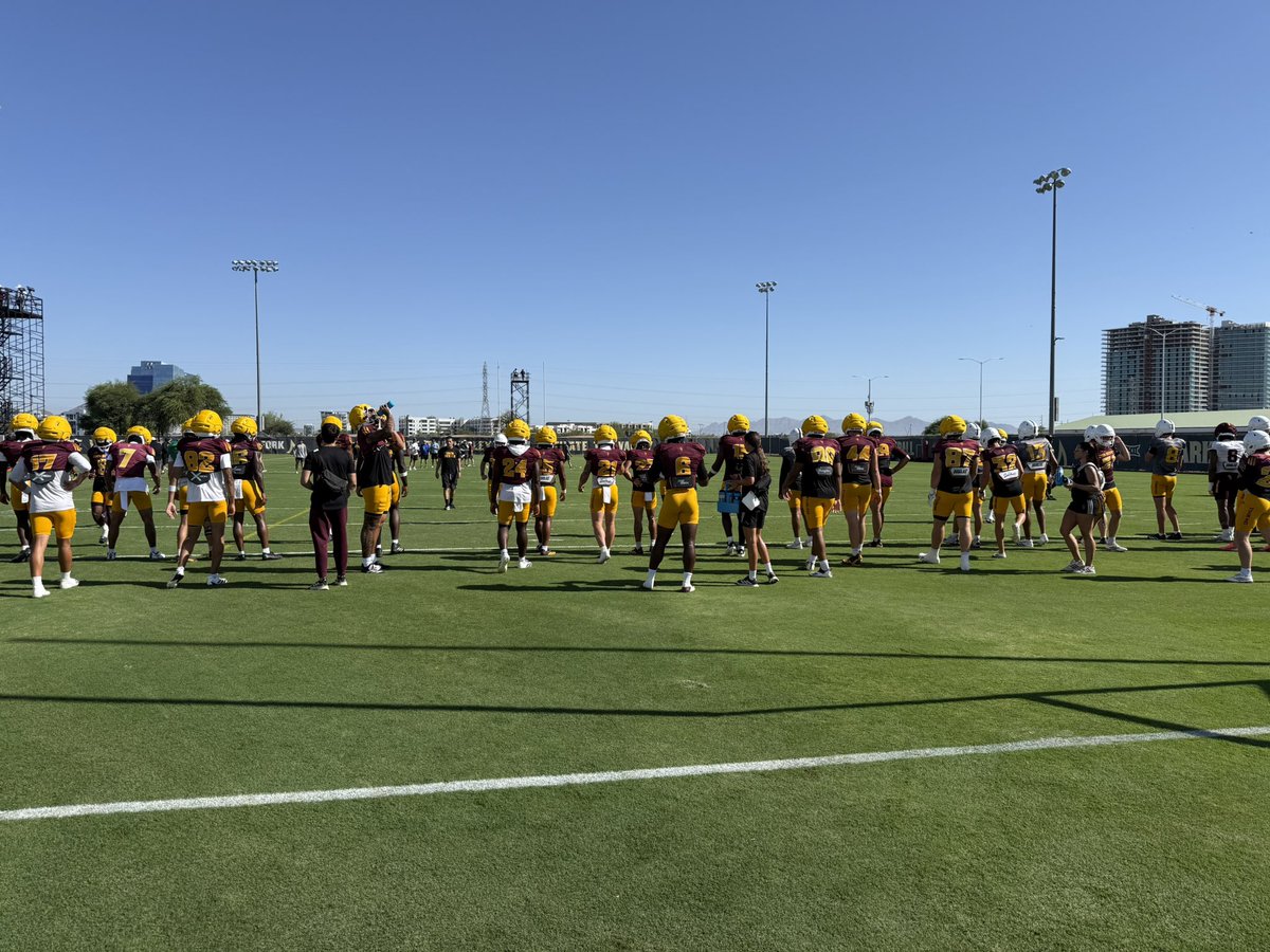 BDenny29's tweet photo. ASU practice underway https://t.co/4hqN6G84eu