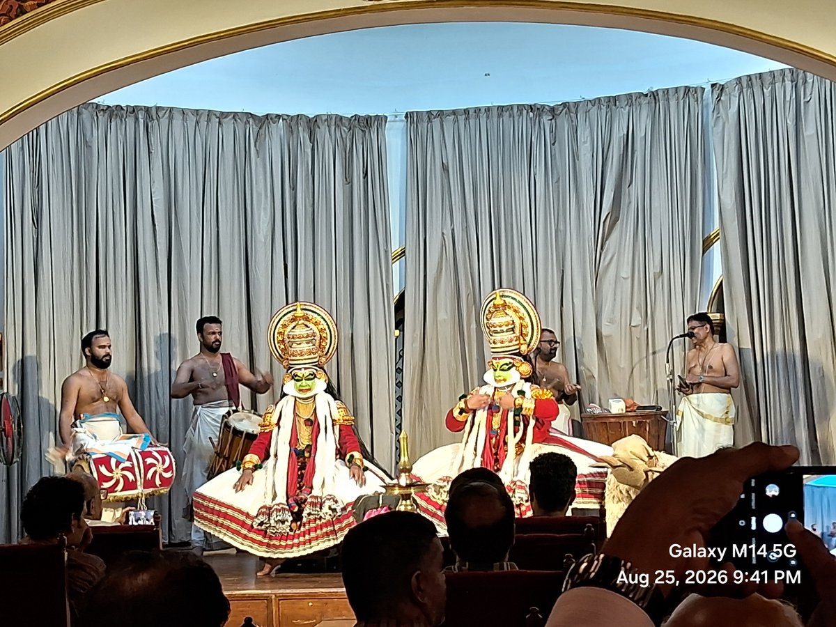 RajeevSrinivasa's tweet photo. #kathakali Nala charitam at #kanakakkunnu palace https://t.co/194fOl7Qg4