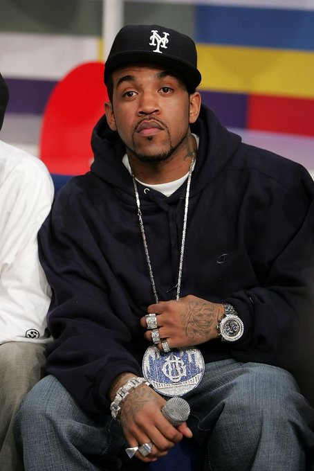 hitsjunkie's tweet photo. What’s that one song by Lloyd Banks❓ https://t.co/p6fnf8YgXY