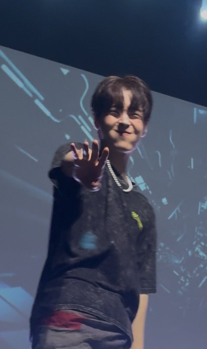andseongs's tweet photo. seongmin day!!! happy birthday my goat
@uiw6uns0 https://t.co/FHq9vQyWY2