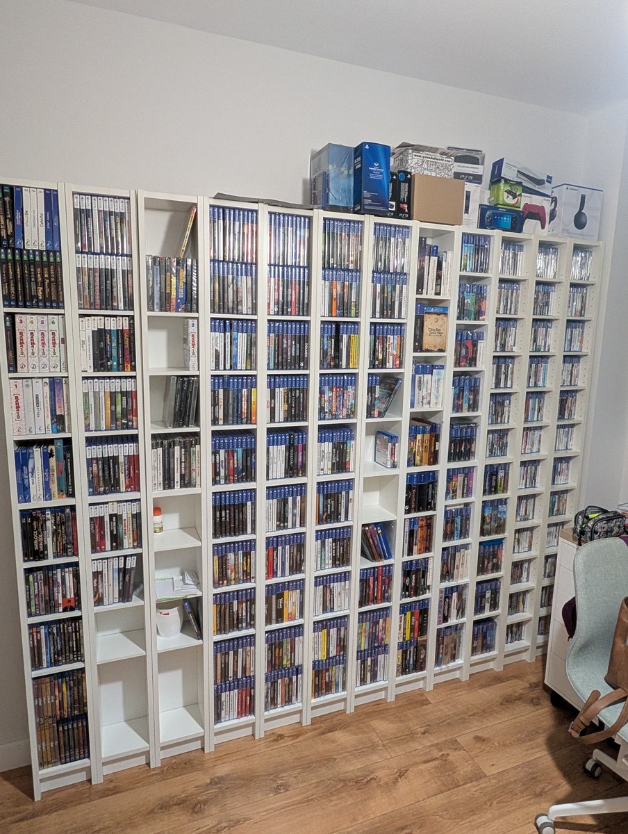Capitan_cubata's tweet photo. @AlvaroAlguacil Por Aquí otro, parte de mi colección. Desde siempre he sido de la decisión de no sale en físico pues no hay compra y no los juego. 🥳 https://t.co/wnzbSXQy11