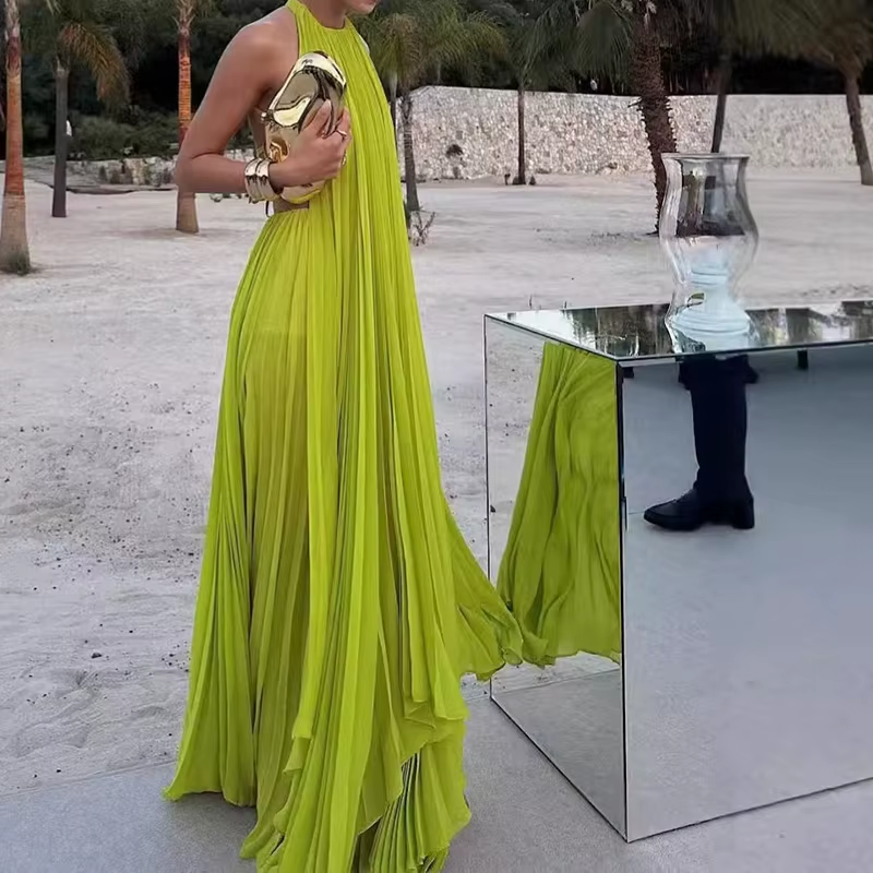 Affiliate2222's tweet photo. #Alibaba
📷Elegant halter beach dress with a backless design in a solid color, a maxi dress with an off-the-shoulder neckline and a casual bohemian style with a side slit for women.
https://t.co/Vb8p8vd79C https://t.co/AZEi8fF4FO