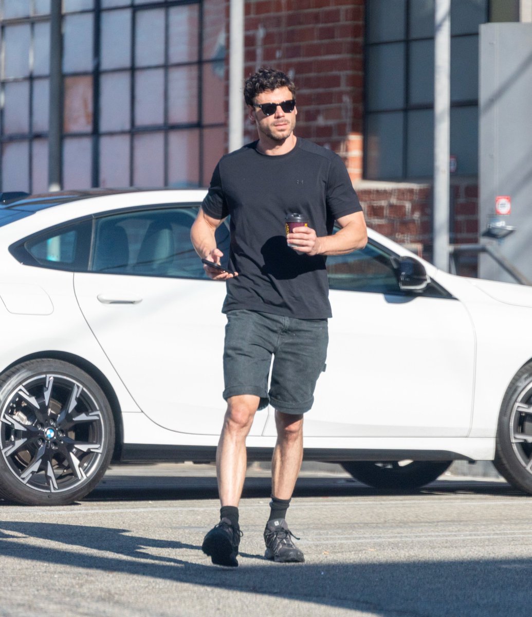 21metgala's tweet photo. François Arnaud in Los Angeles, CA. https://t.co/mdHukuvbFB