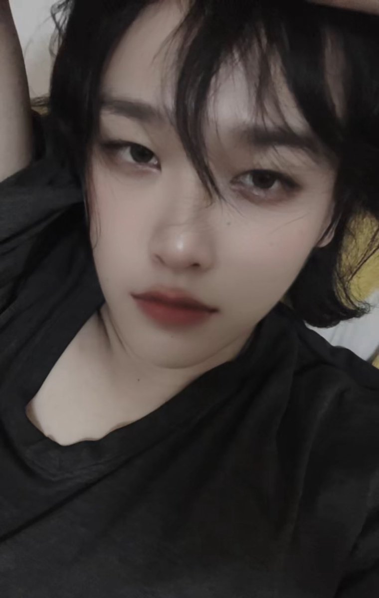 esarn1word_cos's tweet photo. ง่วงและขี้เกียจล้างหน้า
#femboy https://t.co/Q5qNemunGv