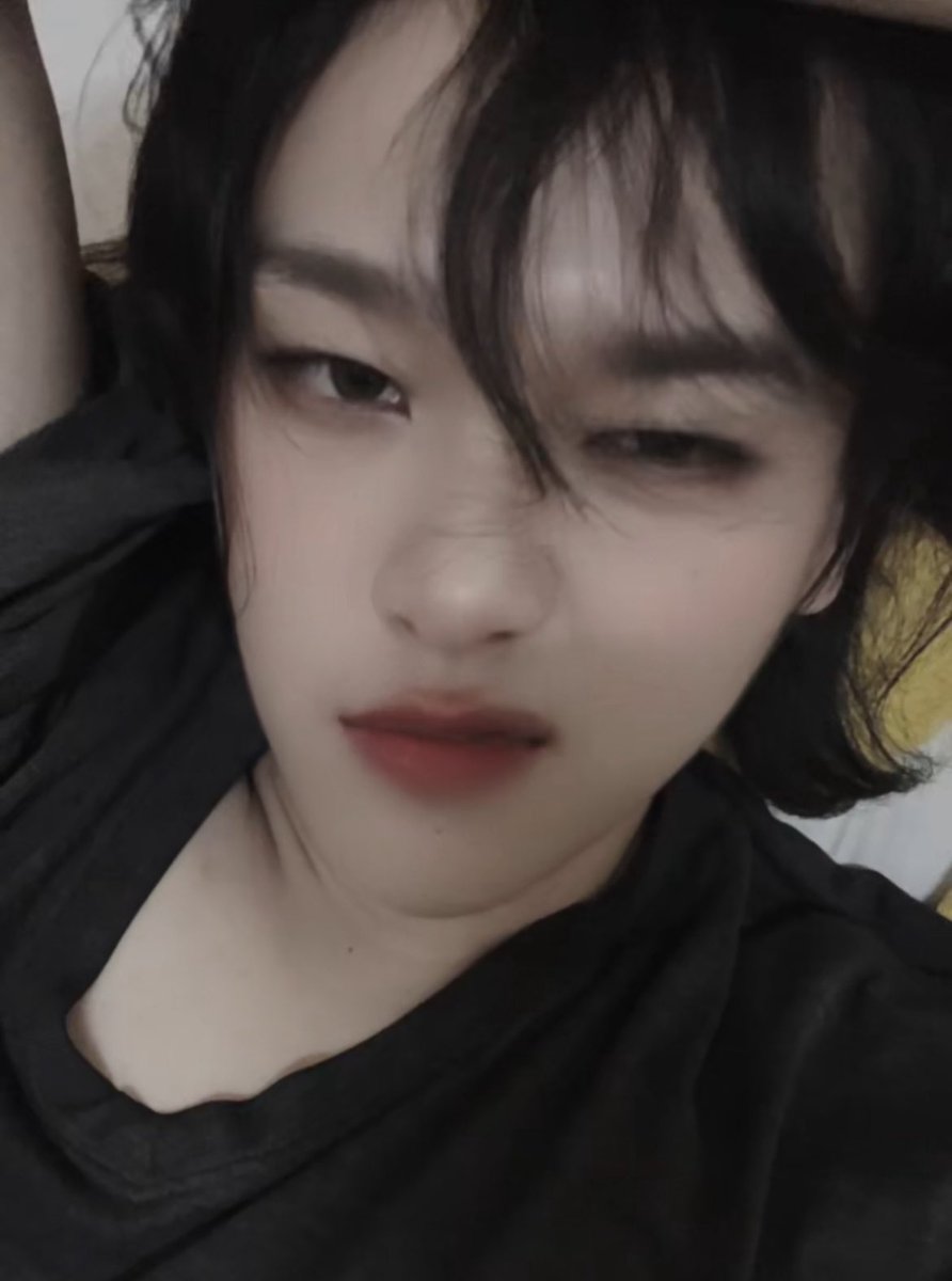esarn1word_cos's tweet photo. ง่วงและขี้เกียจล้างหน้า
#femboy https://t.co/Q5qNemunGv